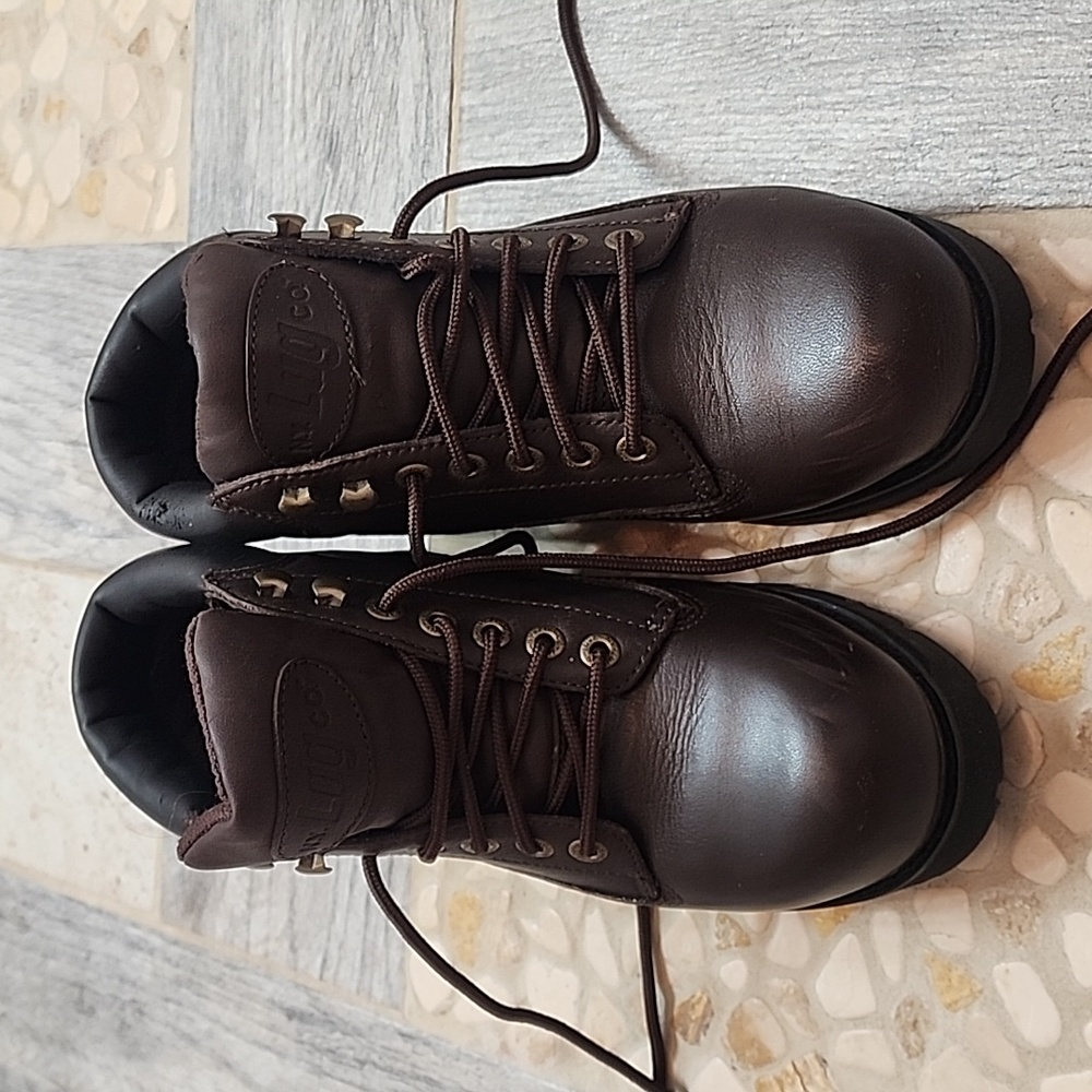 EUC Lugz boots